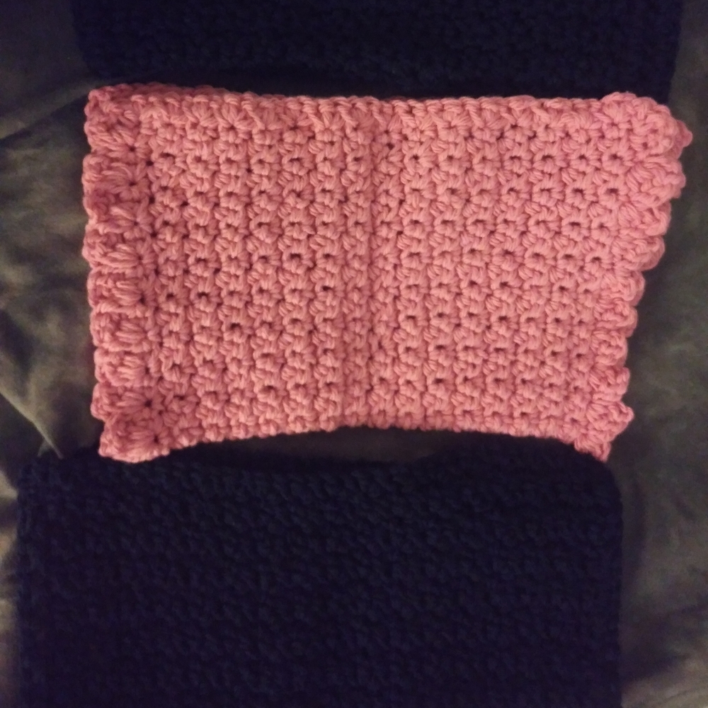 Crocheting washcloths 6 for 20 bucks